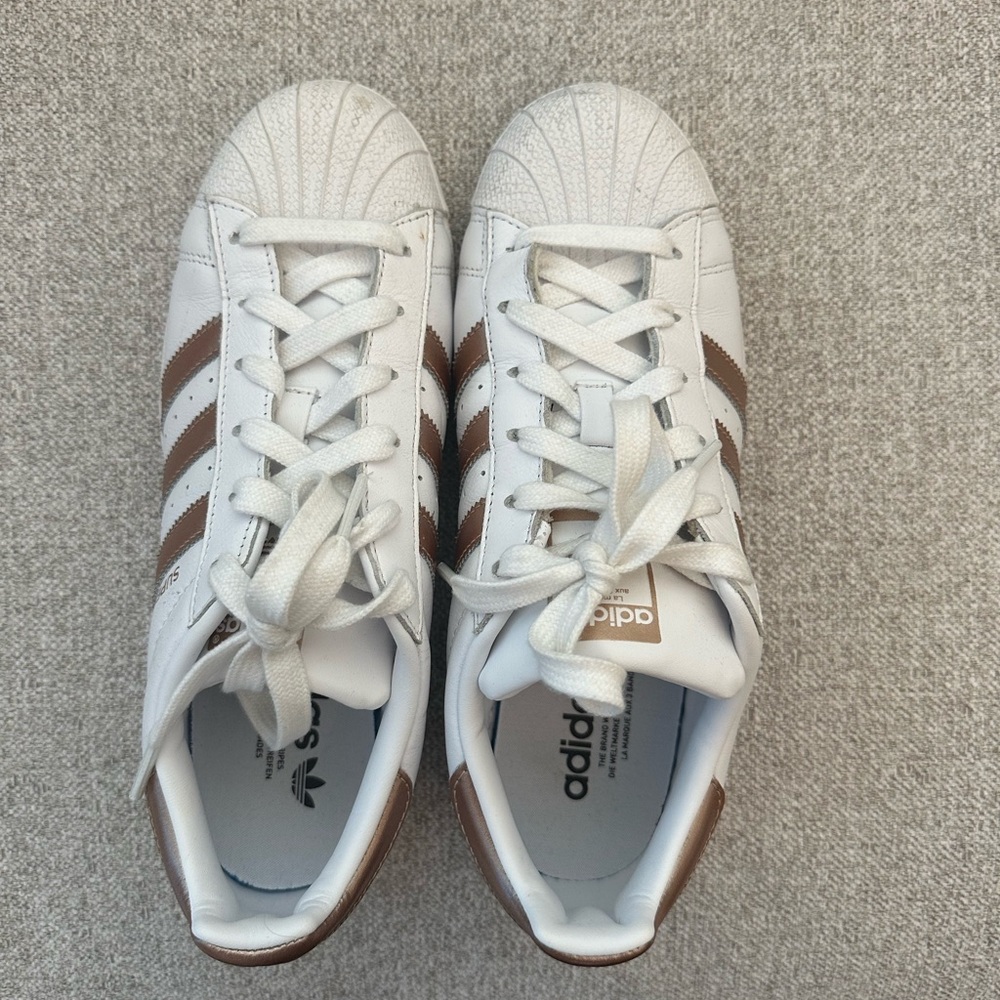 Adidas Superstar Sneakers White with Rose Gold Size US 8 Worn Once - Picture 3 of 7